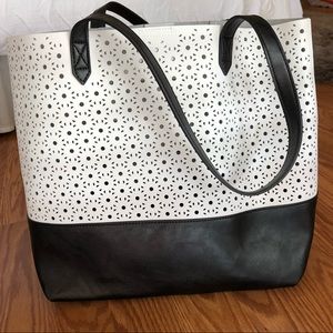 NWOT Giani Bernini tote with laser-cut front